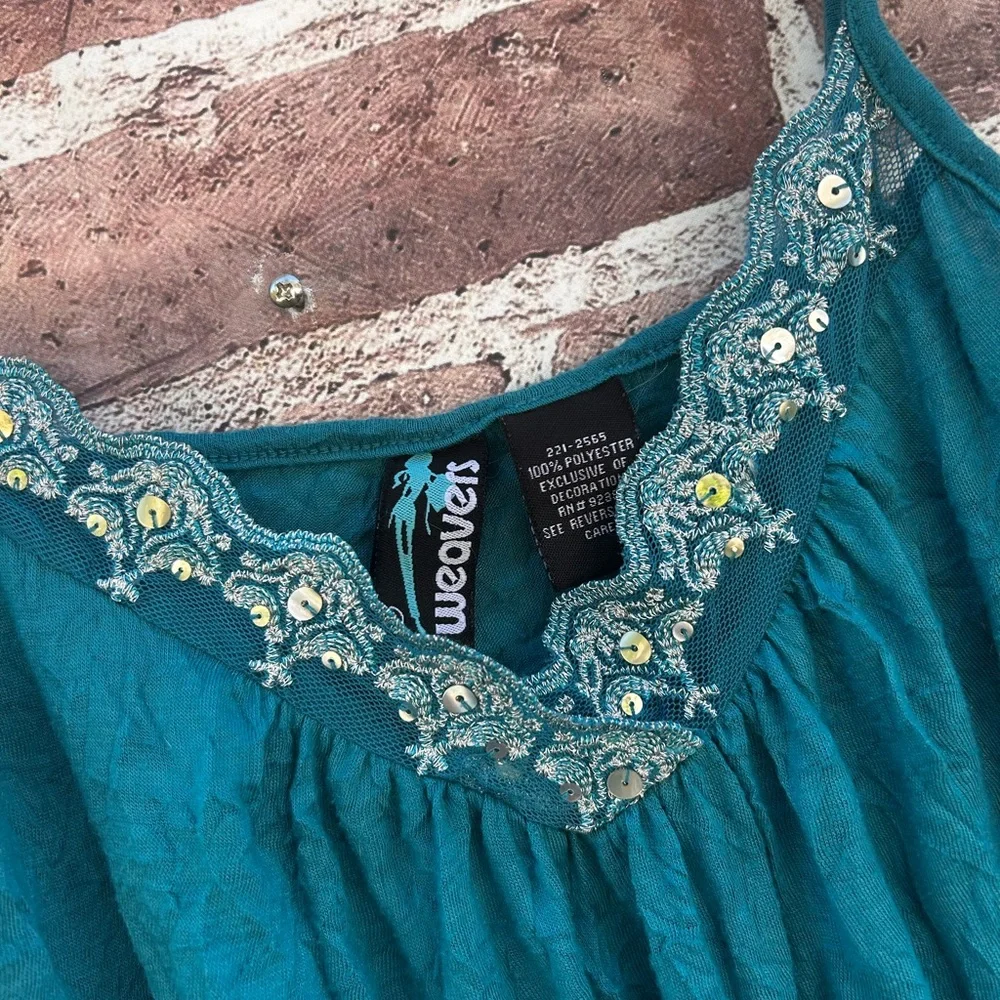 VTG Y2K Weavers size L Teal Embroidered crinkle cami tank Top Sequins